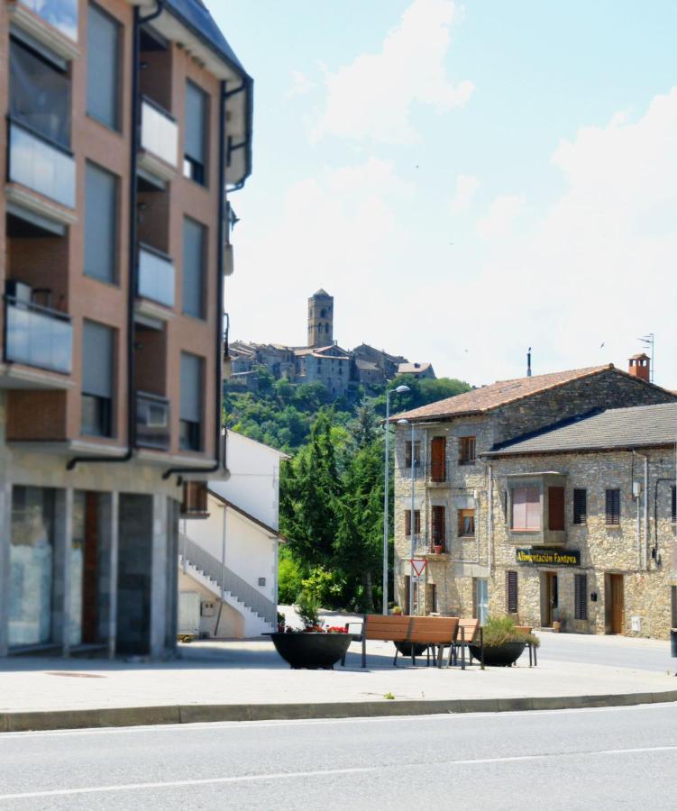 Guest House Ainsa Pirineos ภายนอก รูปภาพ