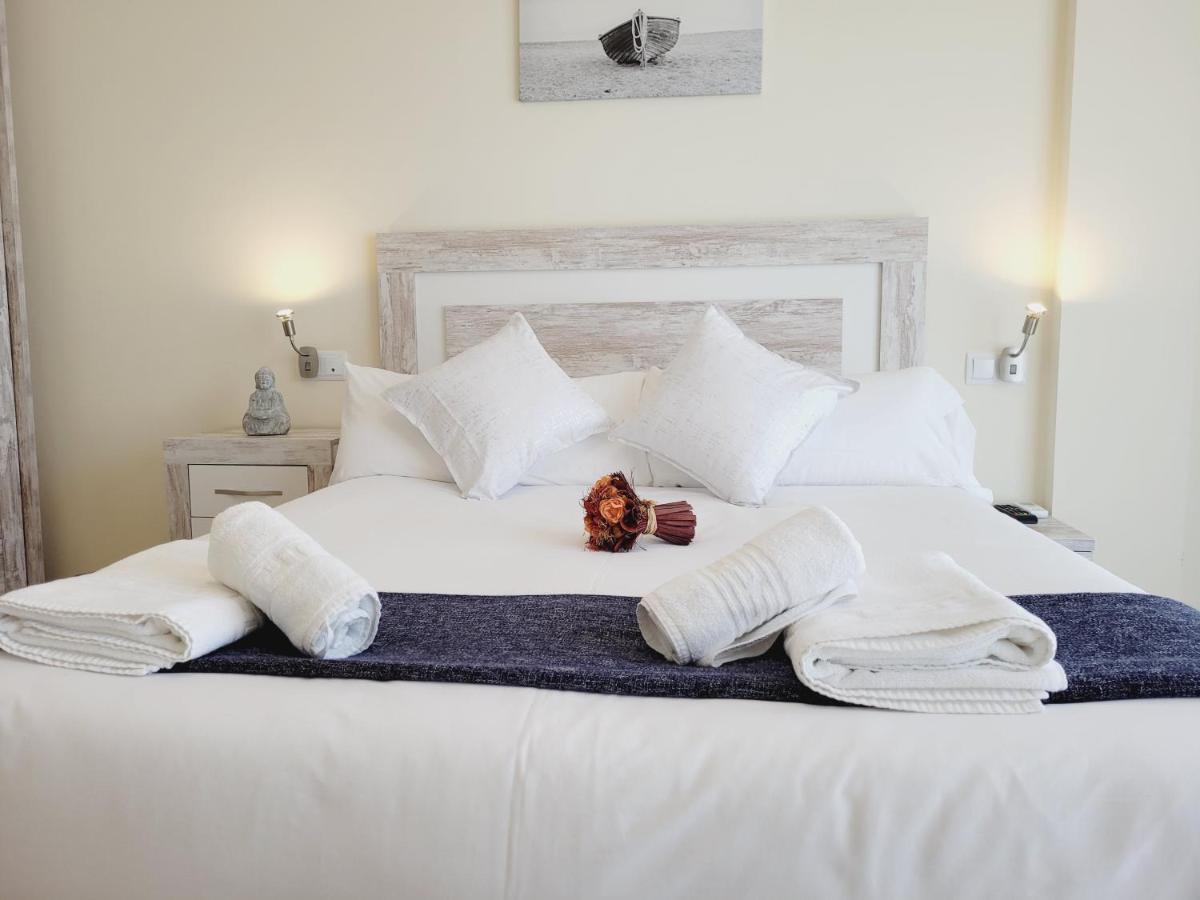 Guest House Ainsa Pirineos ภายนอก รูปภาพ
